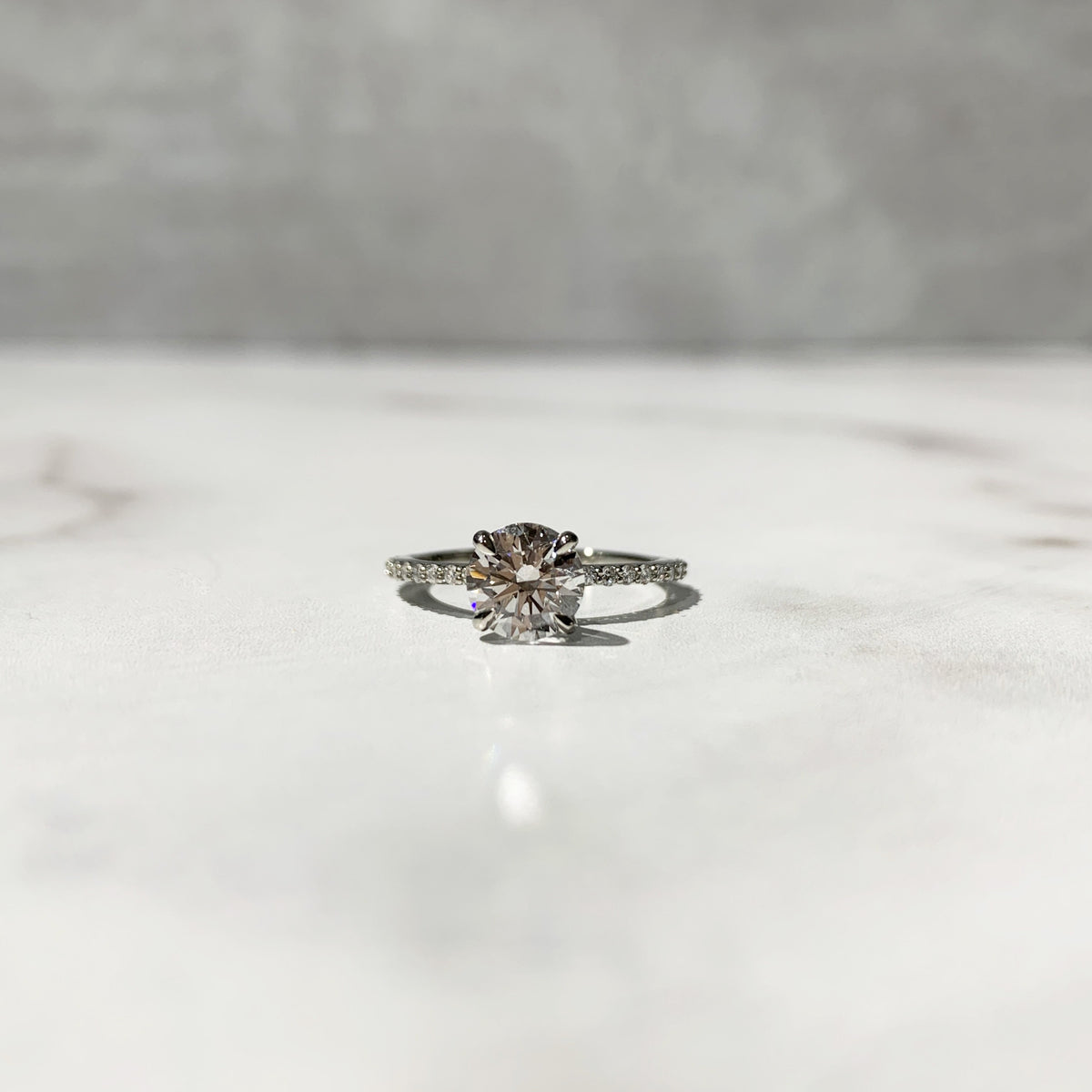 Classic accented solitaire platinum